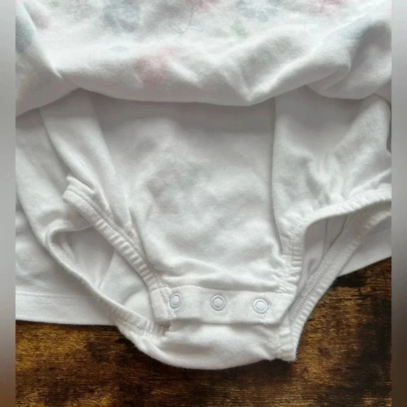 absorba | baby girls one piece dress. Size: 24M. - Picture 4 of 12